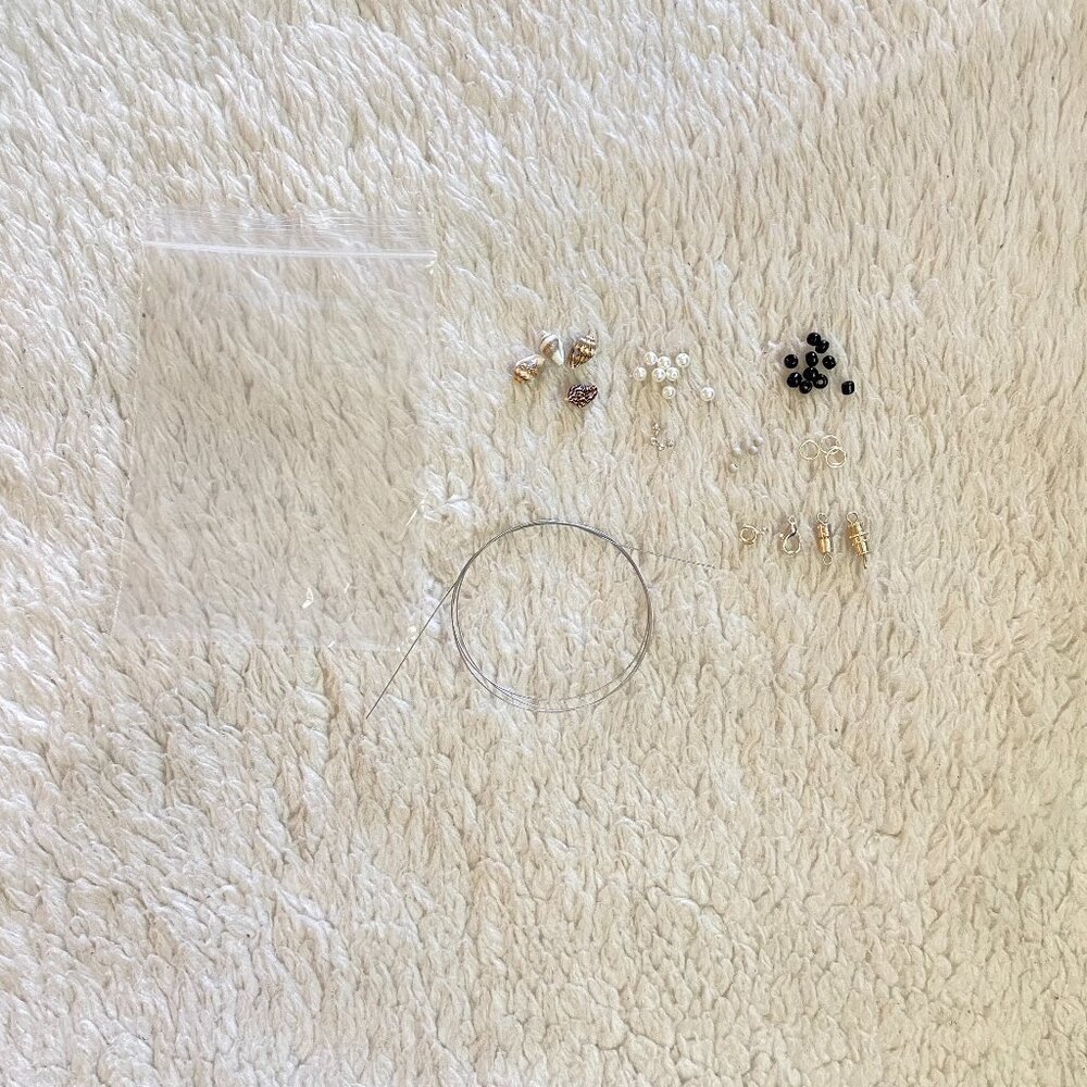 “Shelly by the Seashore” Bracelet or Necklace Making Kit